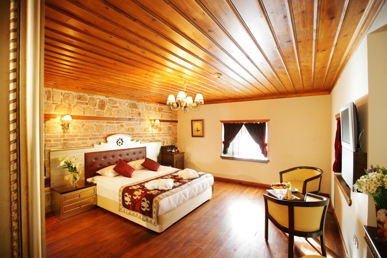 MEDITERRA ART HOTEL