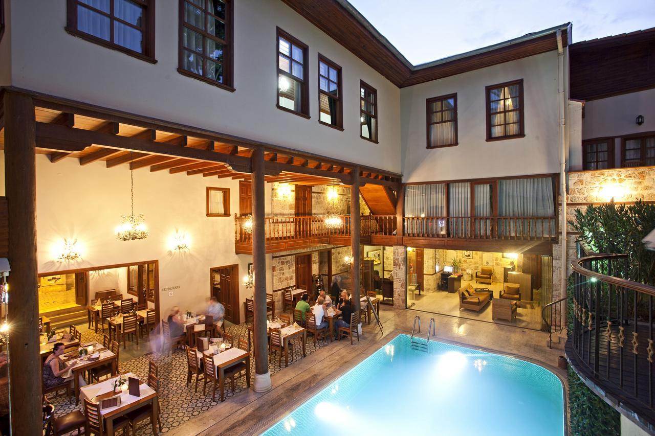 MEDITERRA ART HOTEL