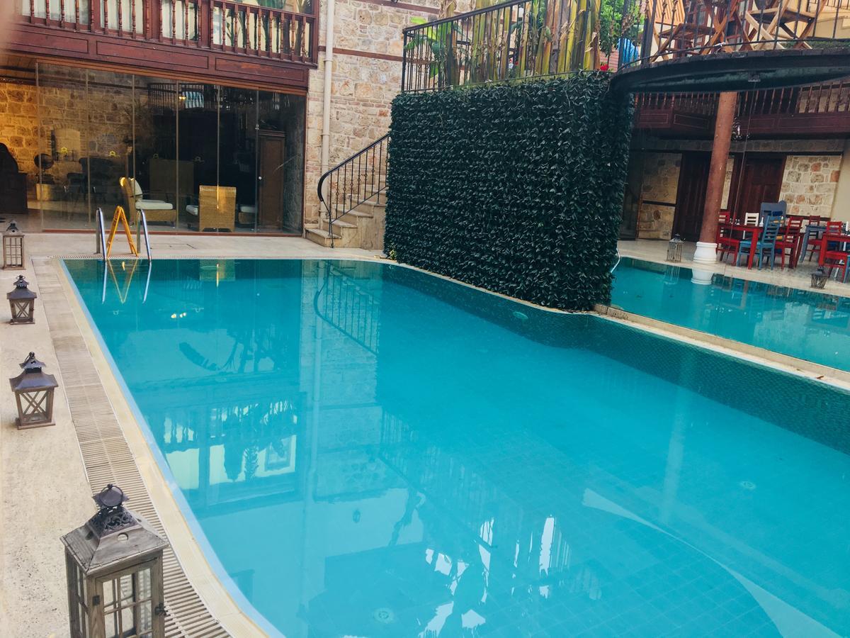 MEDITERRA ART HOTEL