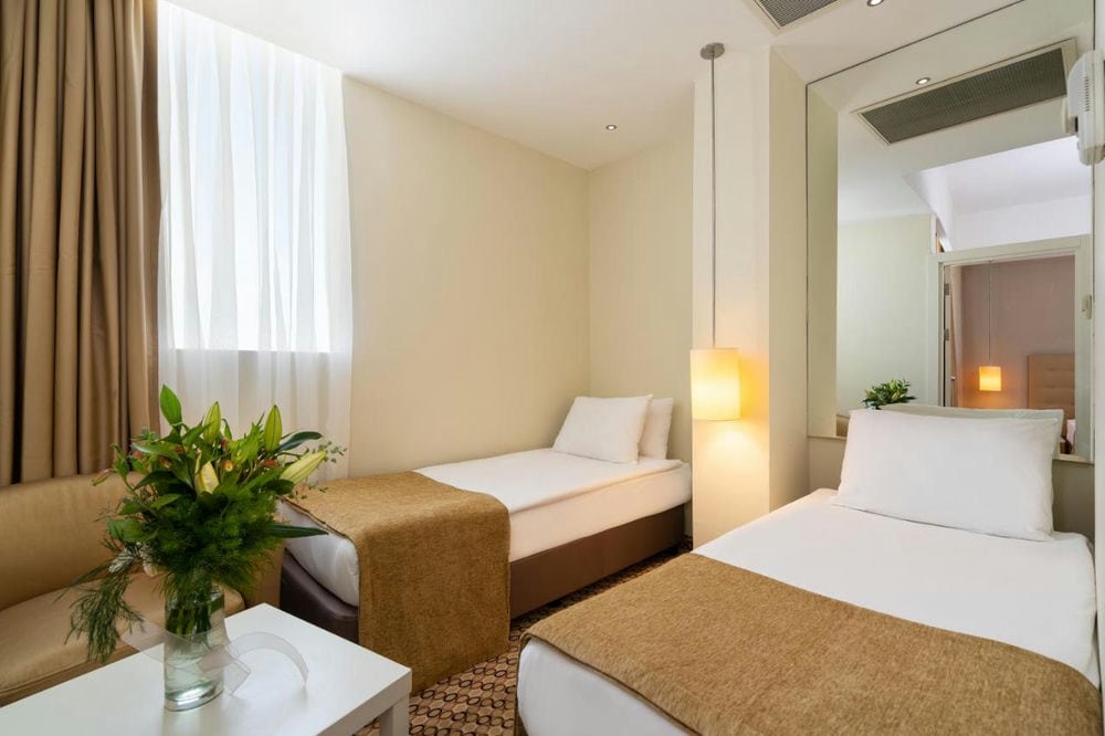 CRYSTAL CENTRO RESORT