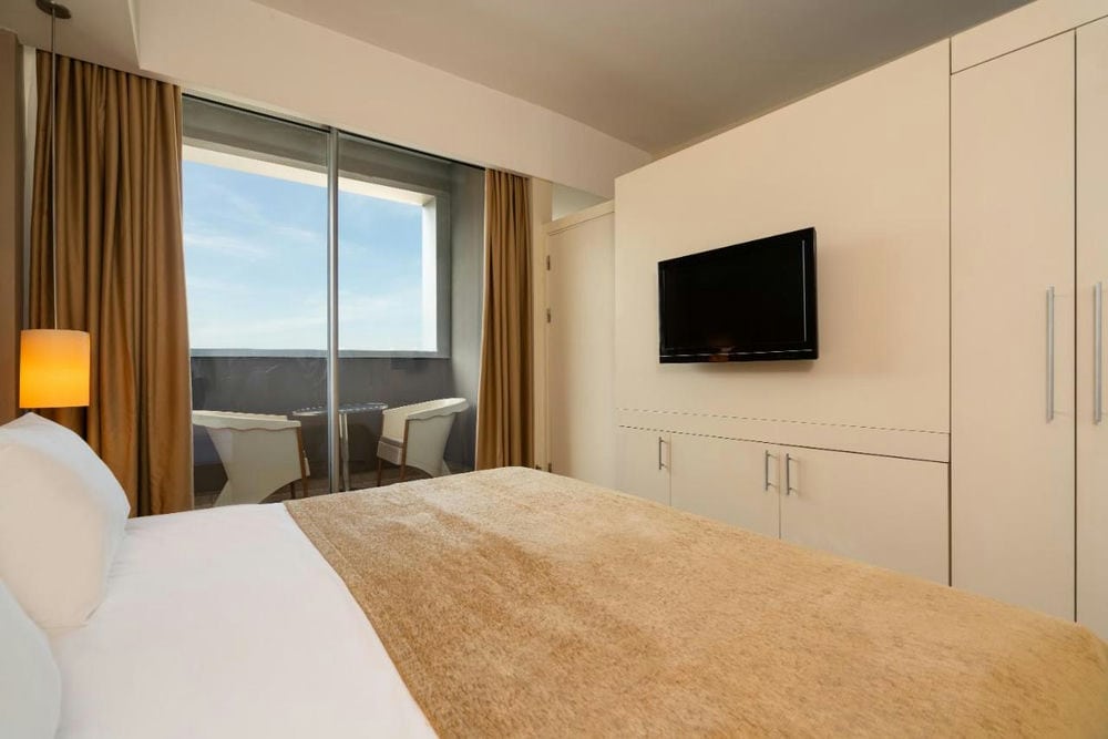 CRYSTAL CENTRO RESORT