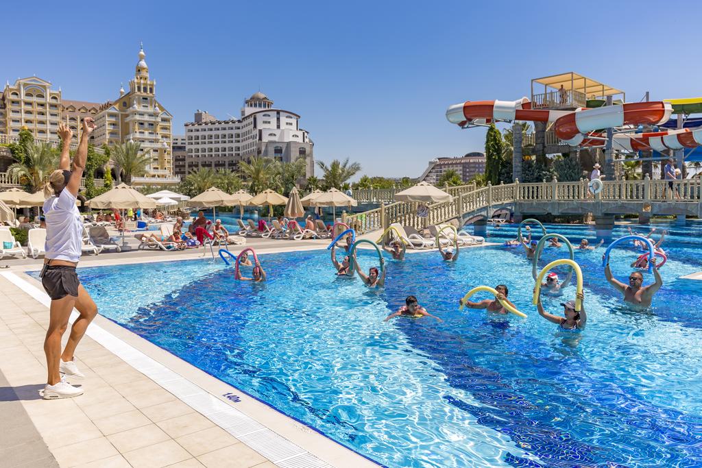 ROYAL HOLIDAY PALACE