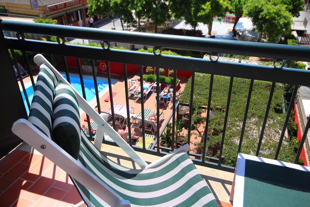 AQUA BERTRAN PARK (ADULTS RECOMMENDED)