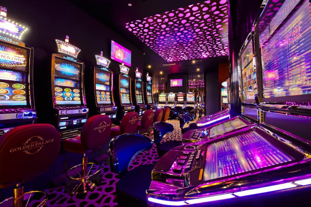 GOLDEN PALACE HOTEL & CASINO
