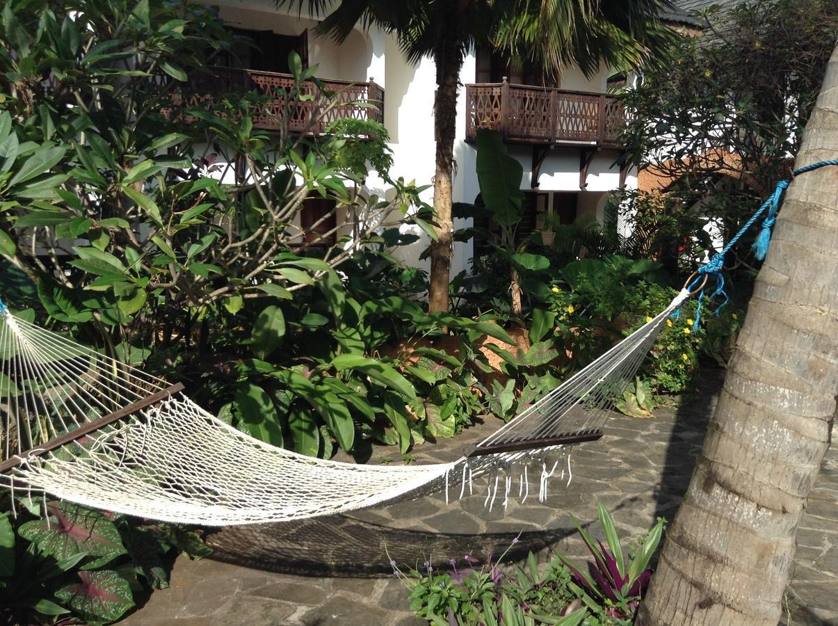 LANGI LANGI BEACH BUNGALOWS