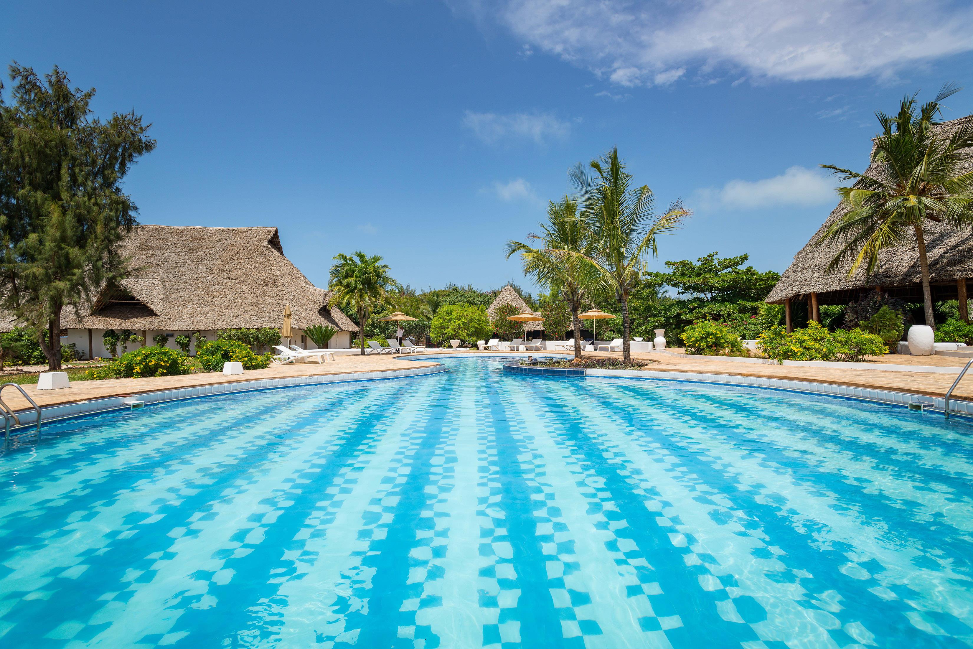 SANDIES BAOBAB BEACH
