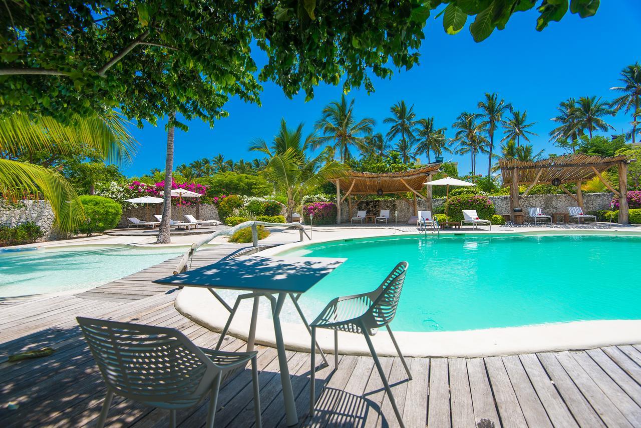 WHITE SAND LUXURY VILLAS & SPA				