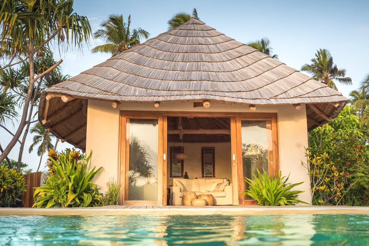 WHITE SAND LUXURY VILLAS & SPA				