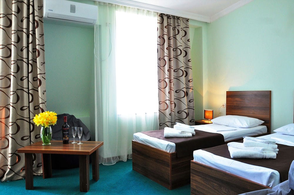 RENESS HOTEL KOBULETI 